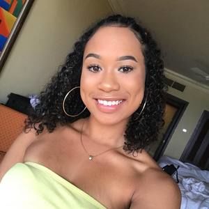 Meet your Posher, Kaylee